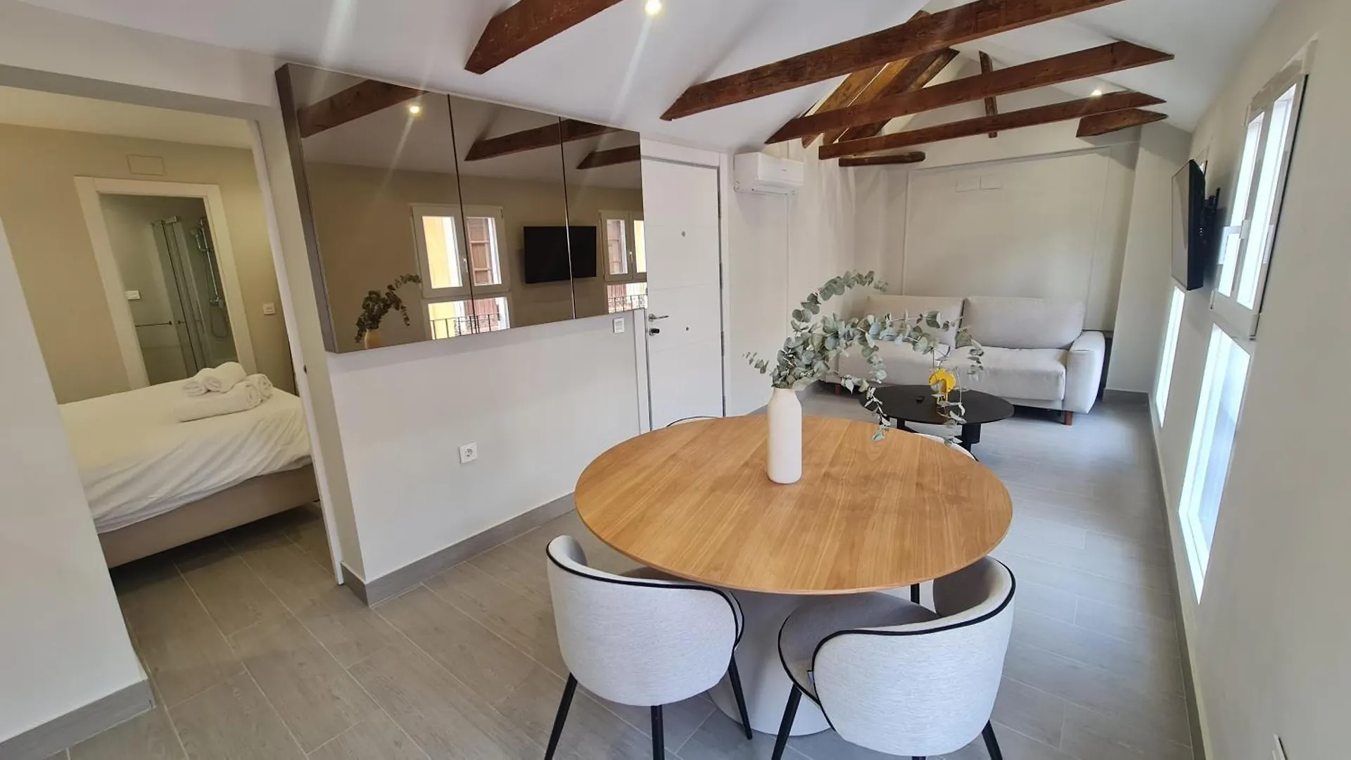Navas Penthouse 301 By Florentia Homes Granada Lägenhet