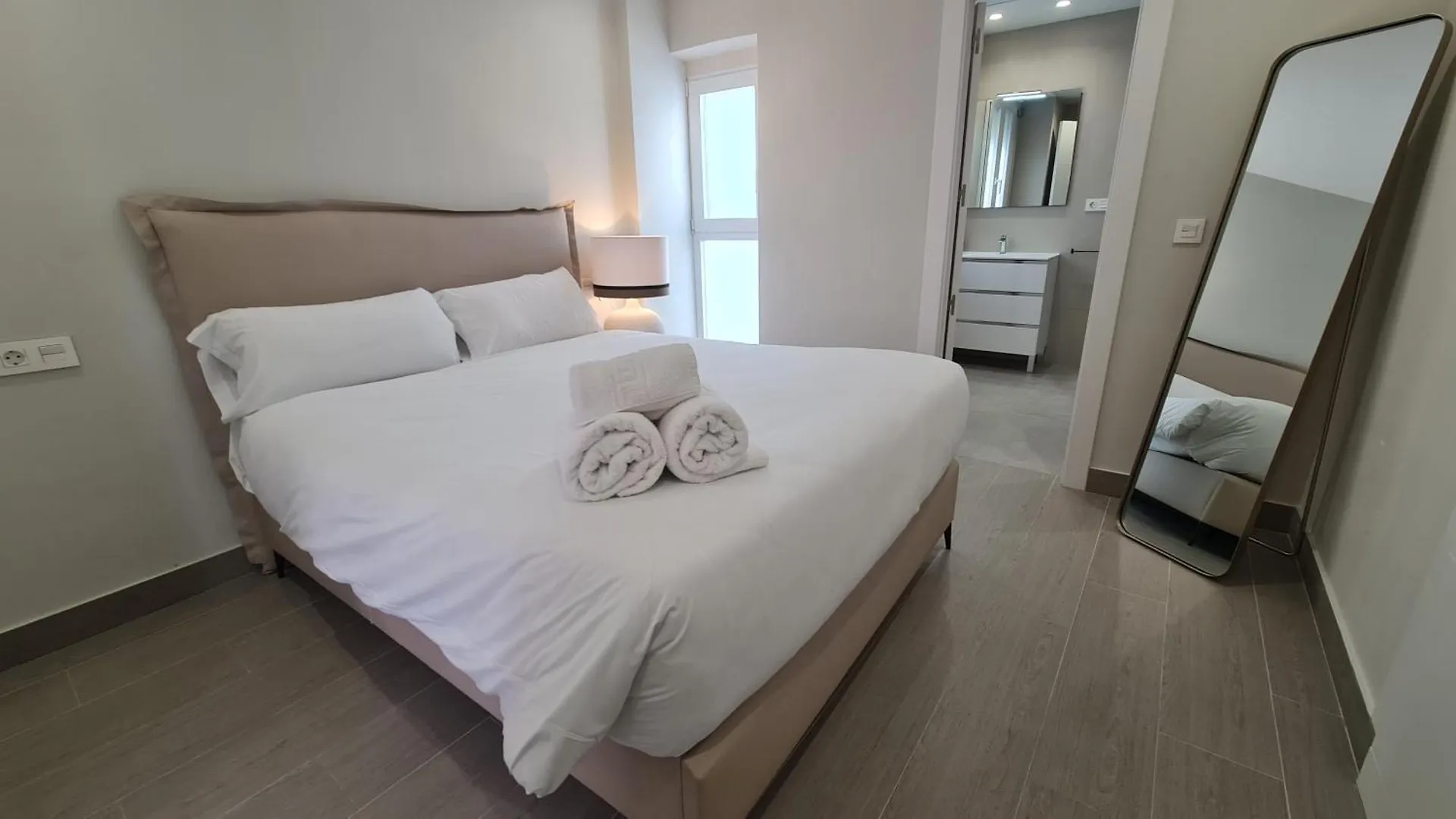 Navas Penthouse 301 By Florentia Homes Granada 0*,  España