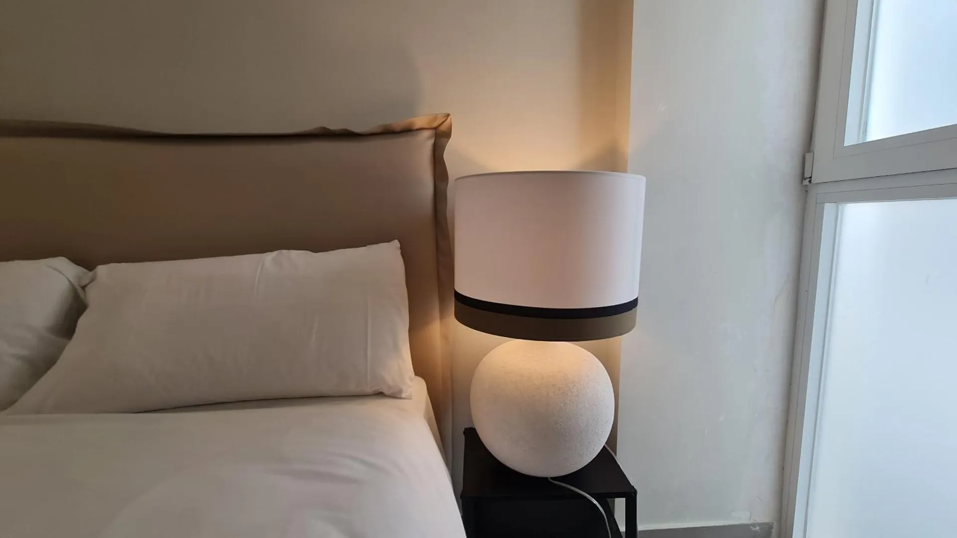 Navas Penthouse 301 By Florentia Homes Granada
