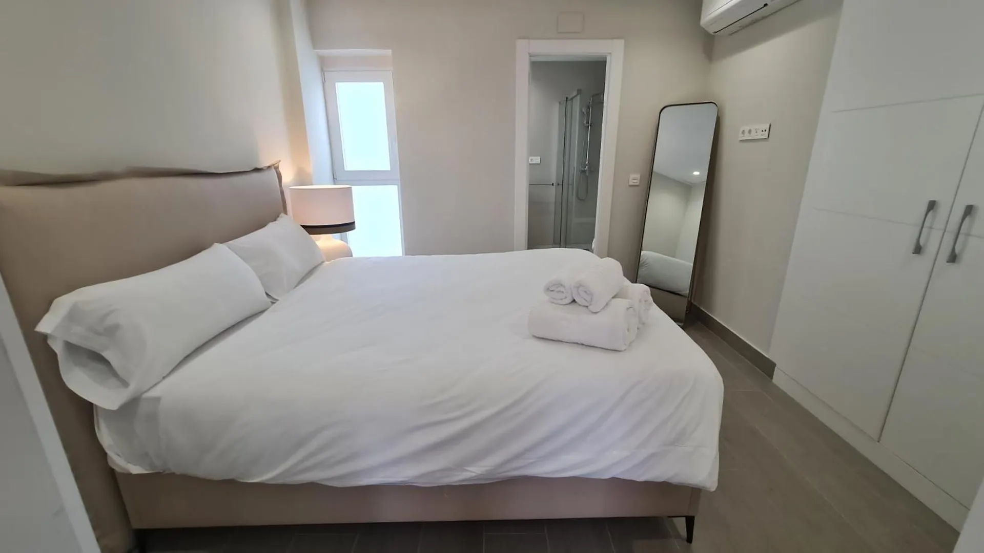 Navas Penthouse 301 By Florentia Homes Granada España